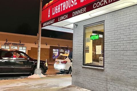 Lighthouse Family Restaurant & Diner